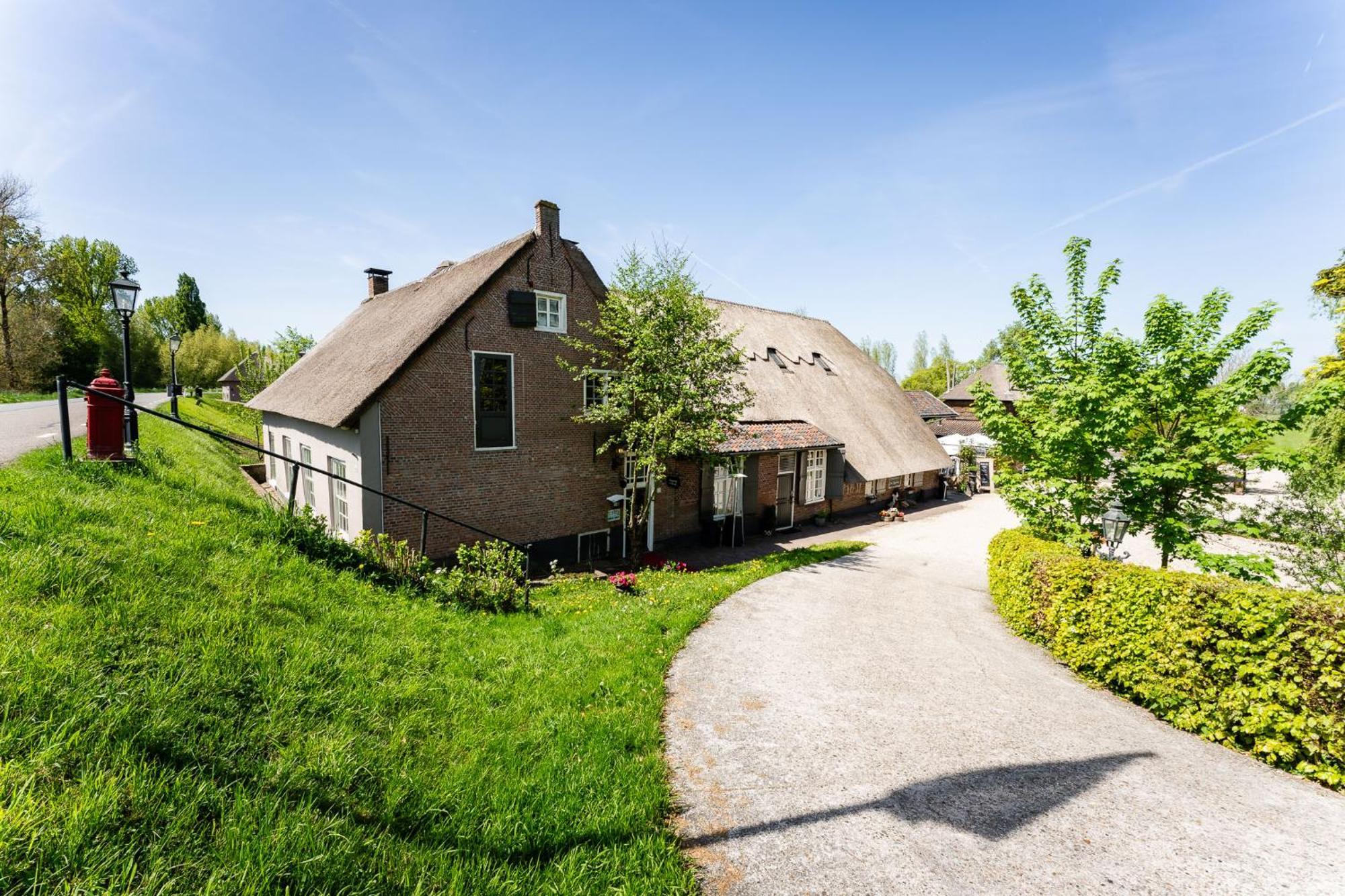 Herberg De Lingehoeve Oosterwijk المظهر الخارجي الصورة